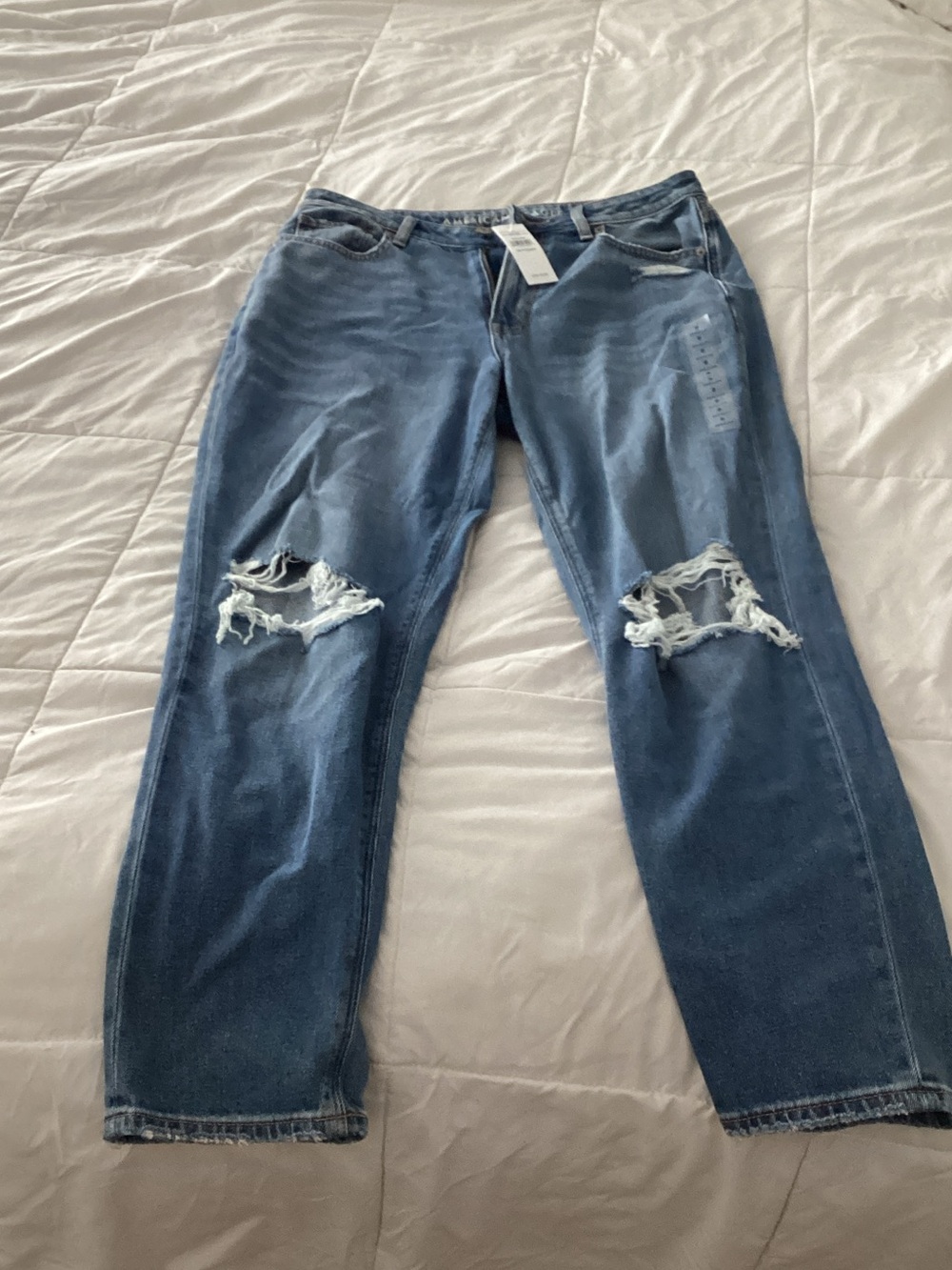 American Eagle Outfitters Distressed Blue Stretch Jeans NWT